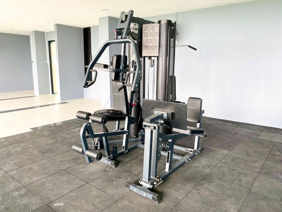 The Podium-studio-free 1 Parking-6 Pax-d321b *