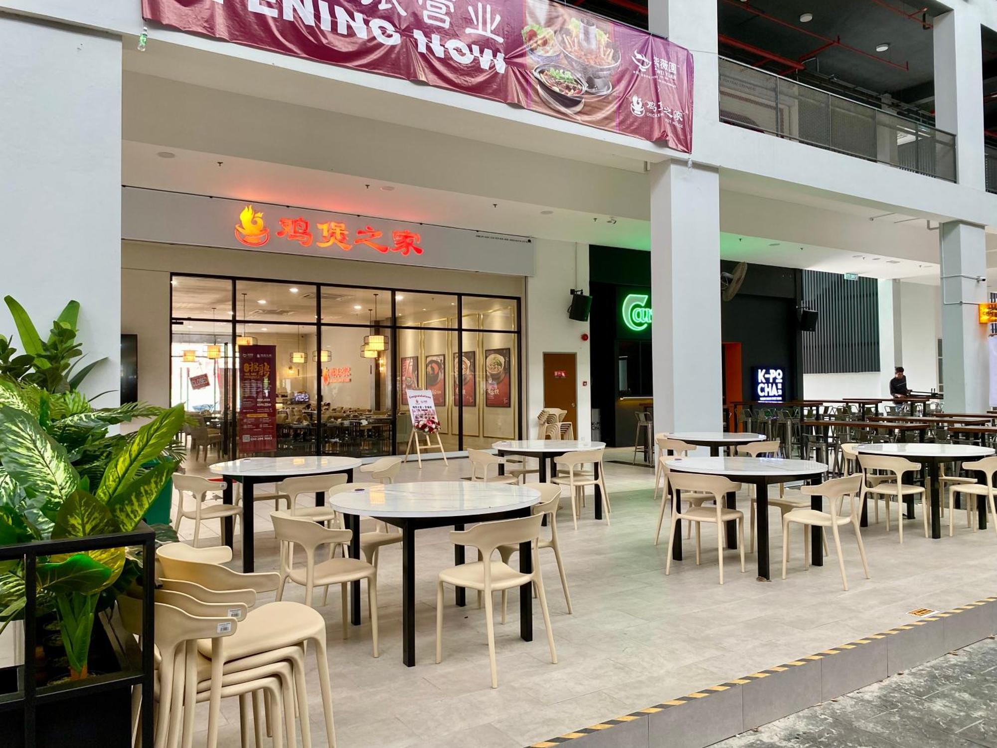 The Podium-studio-free 1 Parking-6 Pax-d321b